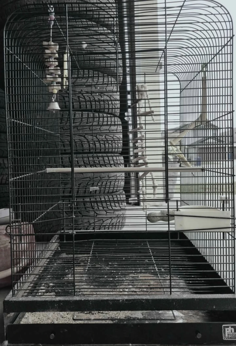 Large Birds Cage PLUS ACCESSORIES *REAL DEAL* - photo 2