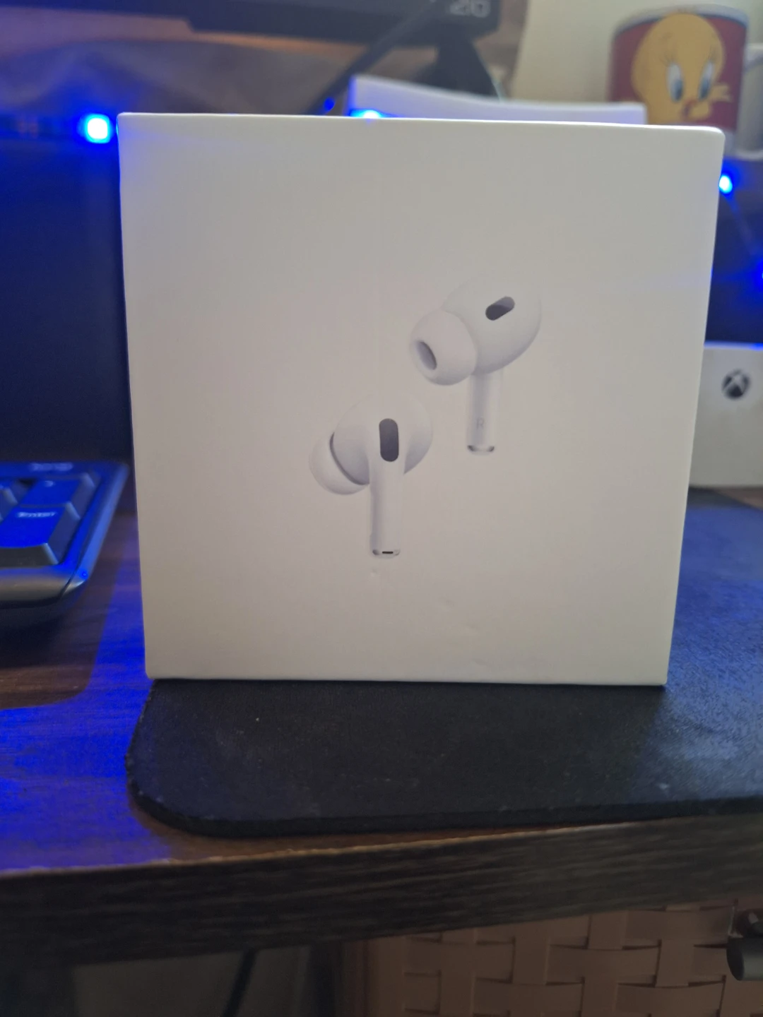 Apple AirPods Pro (2nd generation) with MagSafe Charging Case