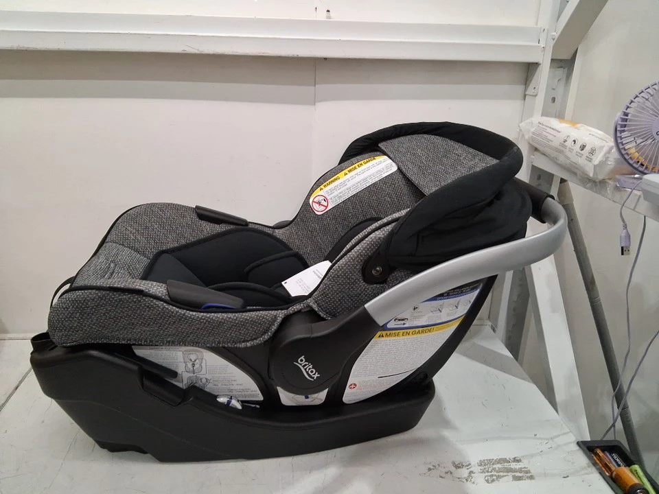 Britax Willow™ SC Infant Car Seat with Alpine Base - photo 4