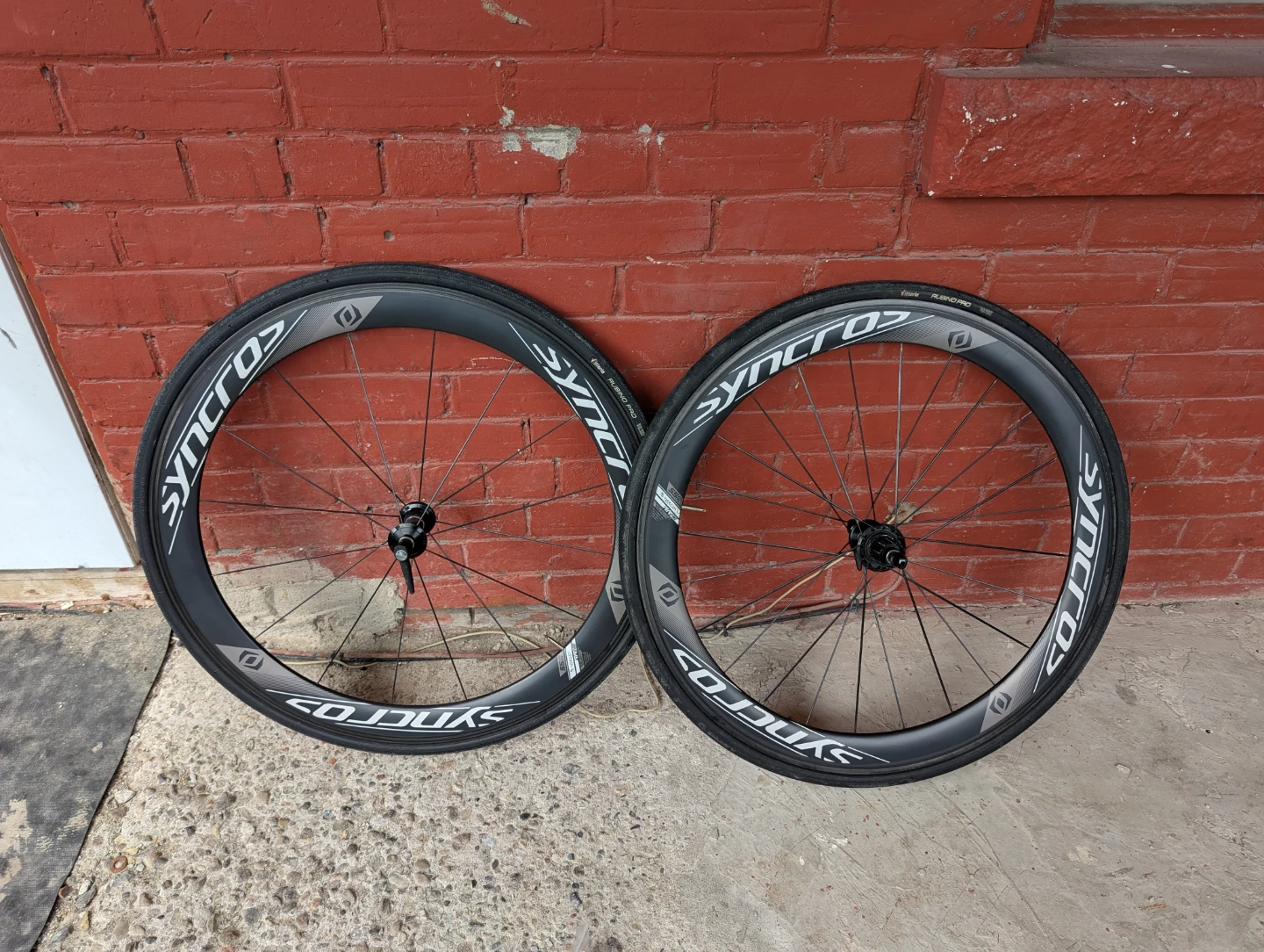Syncros RR1.0 Carbon Clincher Wheelset