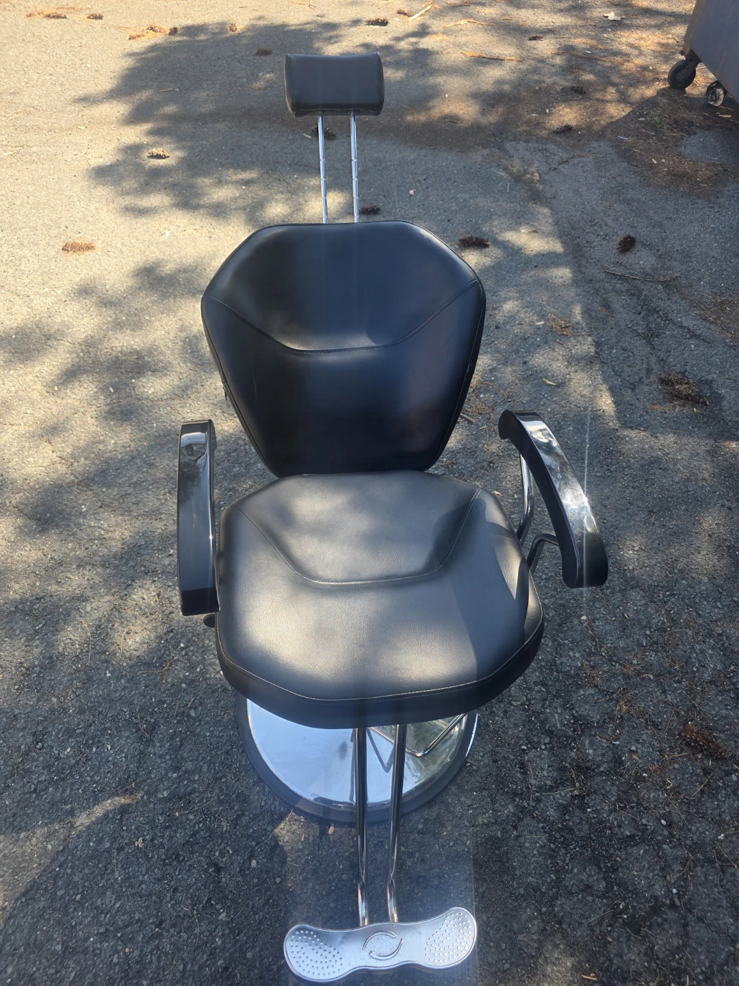 Black leather Barber Chair with Footrest - photo 2