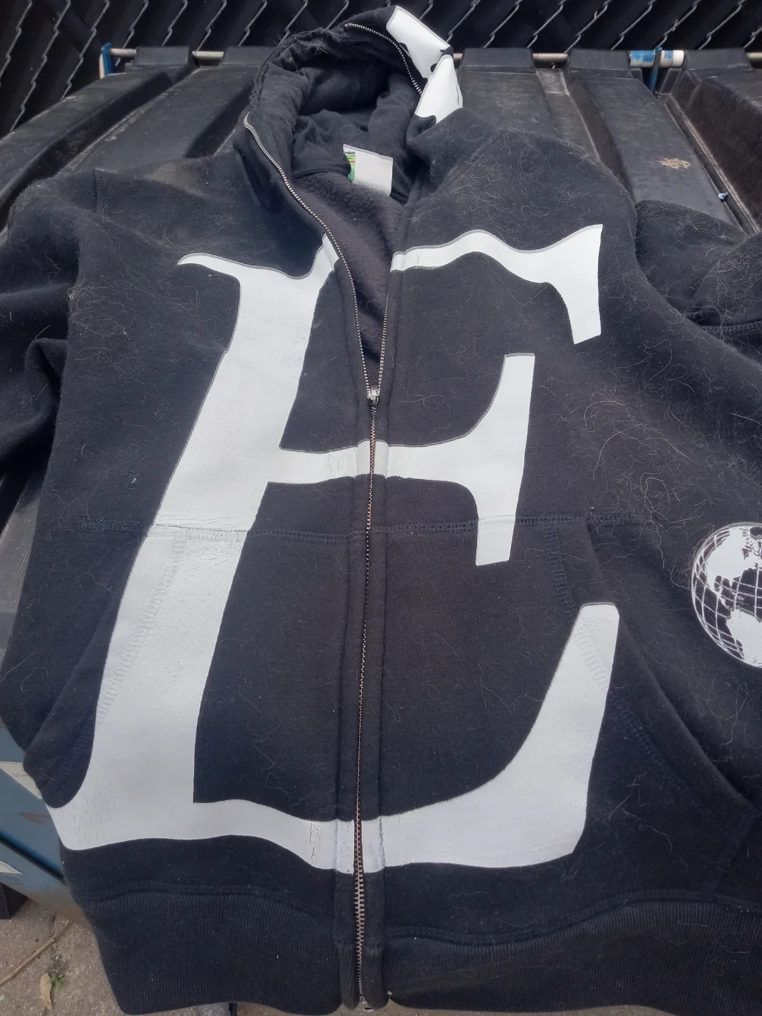 EVERYWHERE IS A STUDIO Full Zip Hoodie - photo 2
