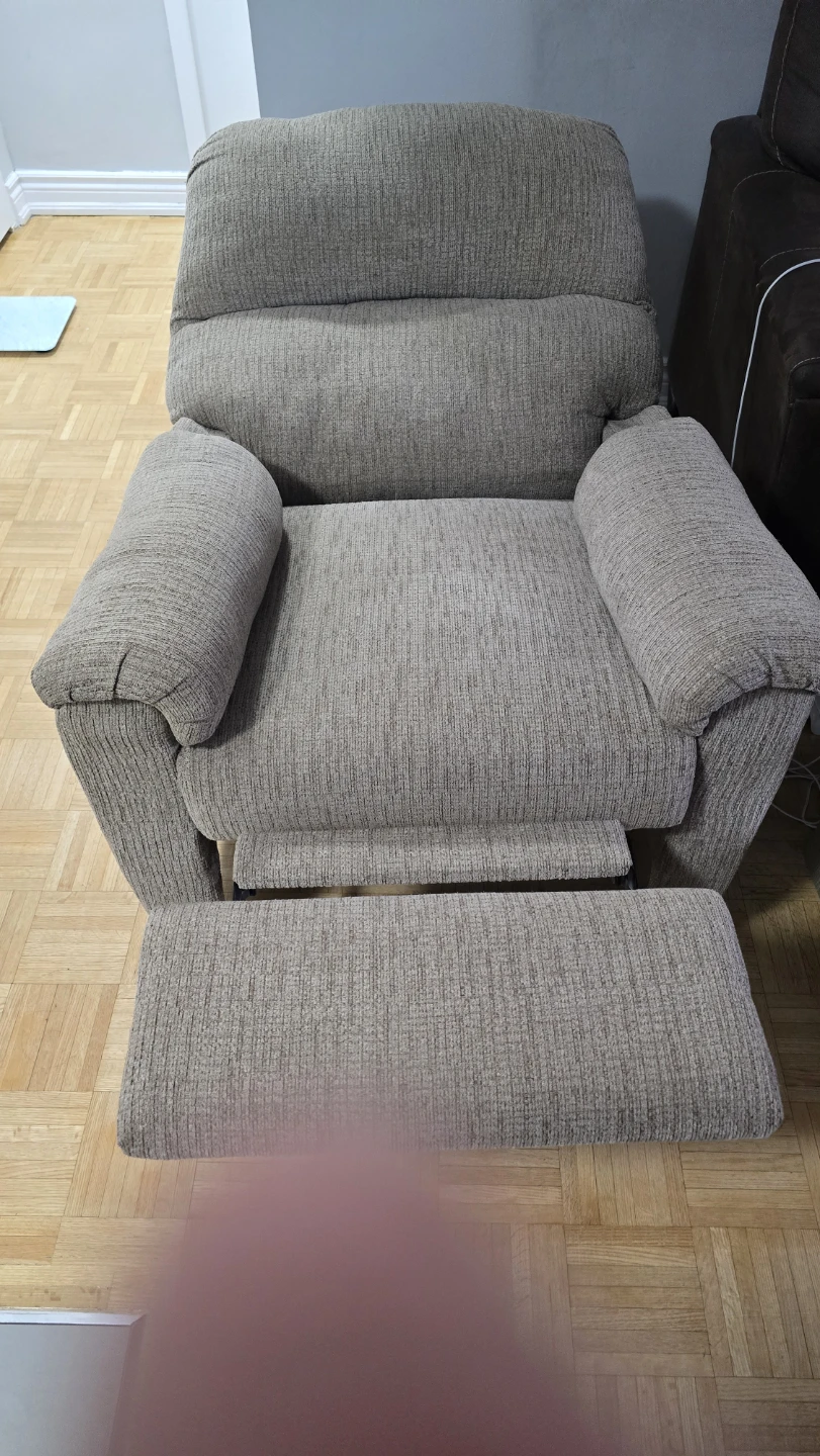Nerviano Recliner - light brown ashleys electric recliner - photo 3