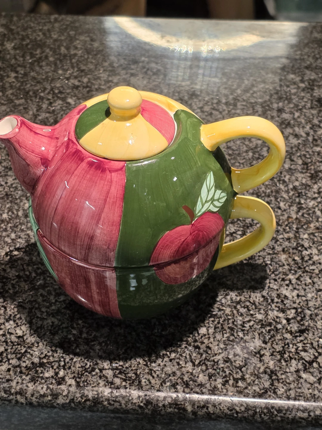 1990's Country Inn Collection Teapot and Cup Set