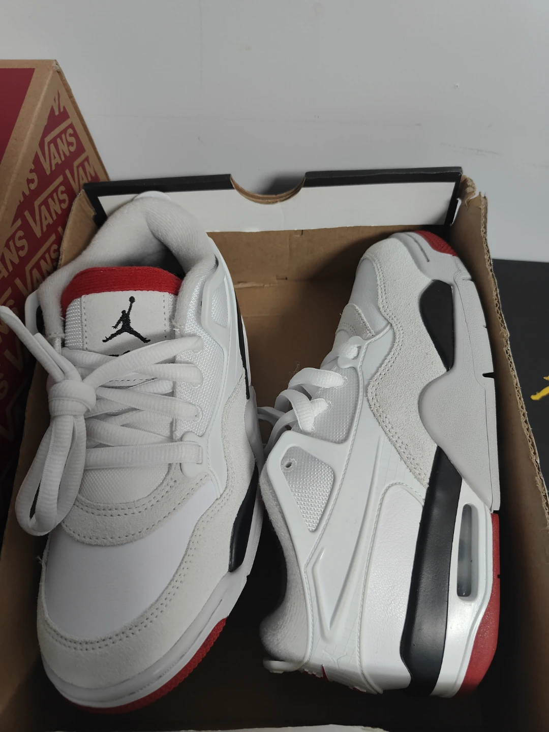 Air Jordan 4 RM (GS) - photo 2