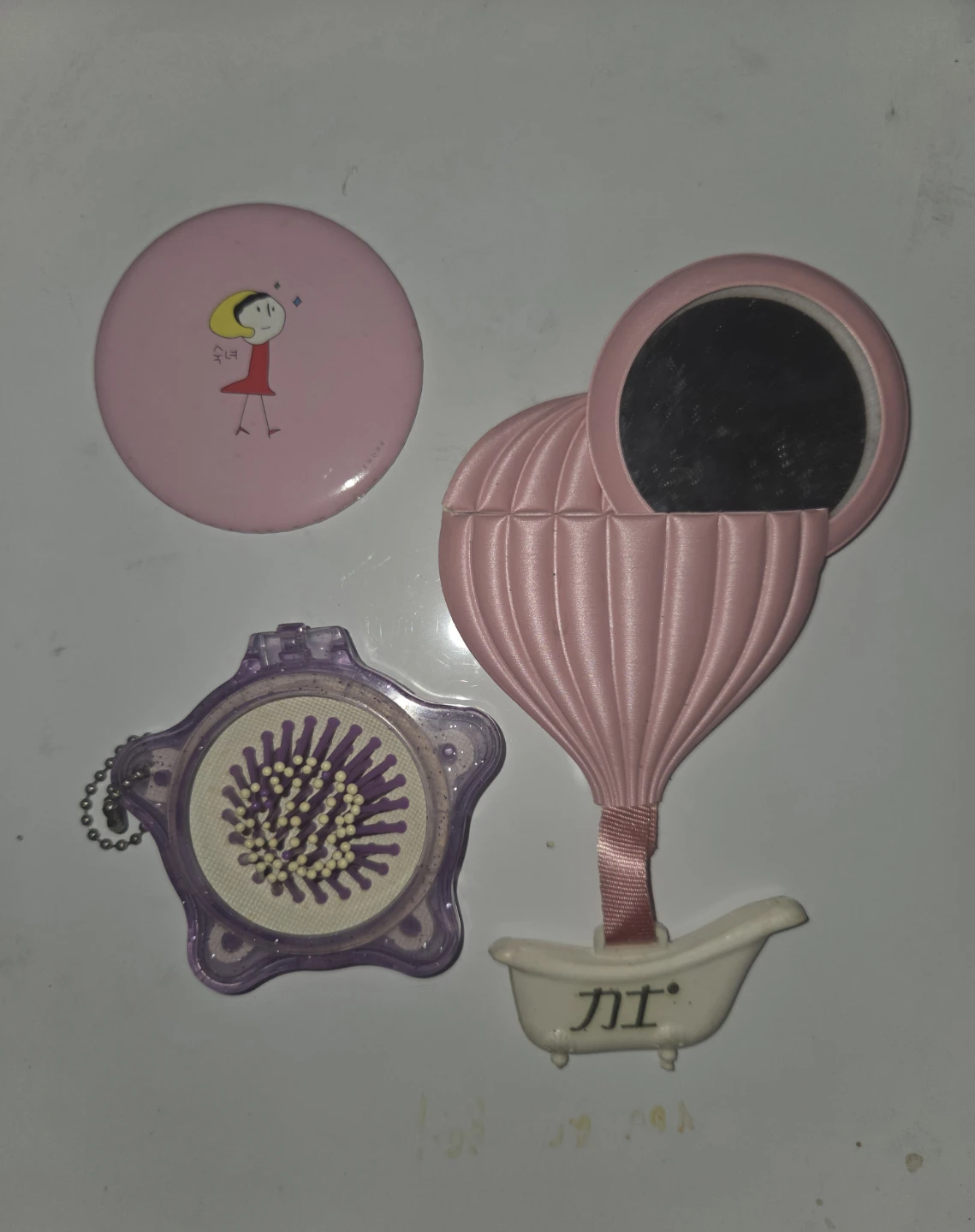 Set of 2 Makeup Compact Mirrors and Mini Comb