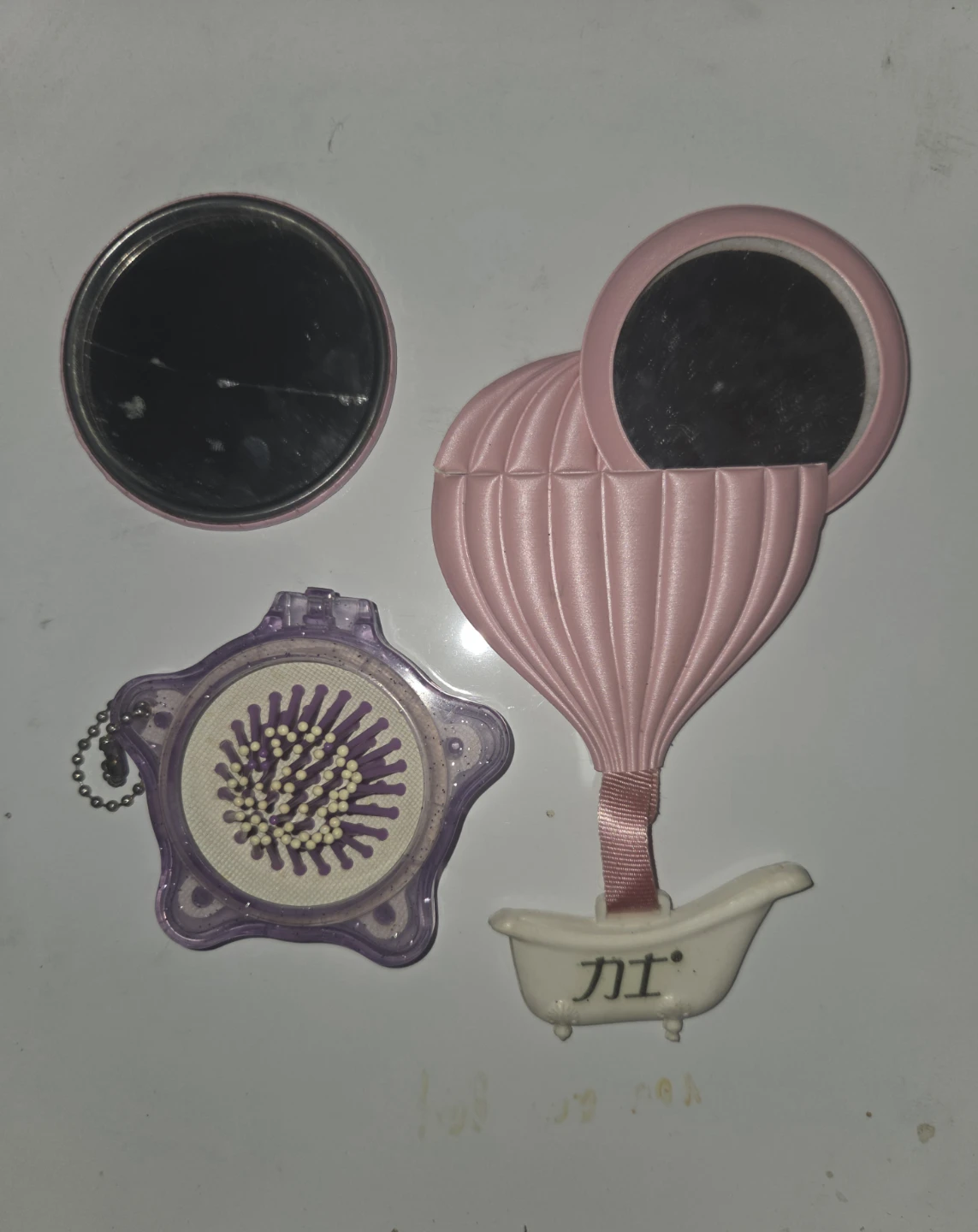Set of 2 Makeup Compact Mirrors and Mini Comb - photo 2