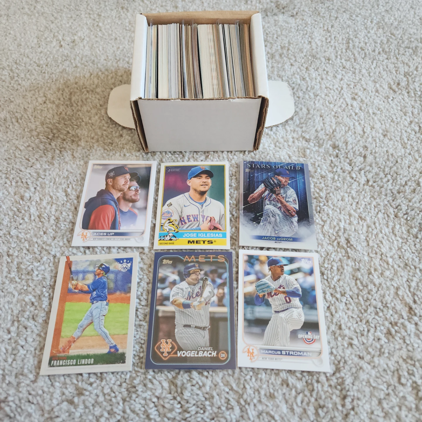 New York Mets, 100 Baseball Cards Team lot