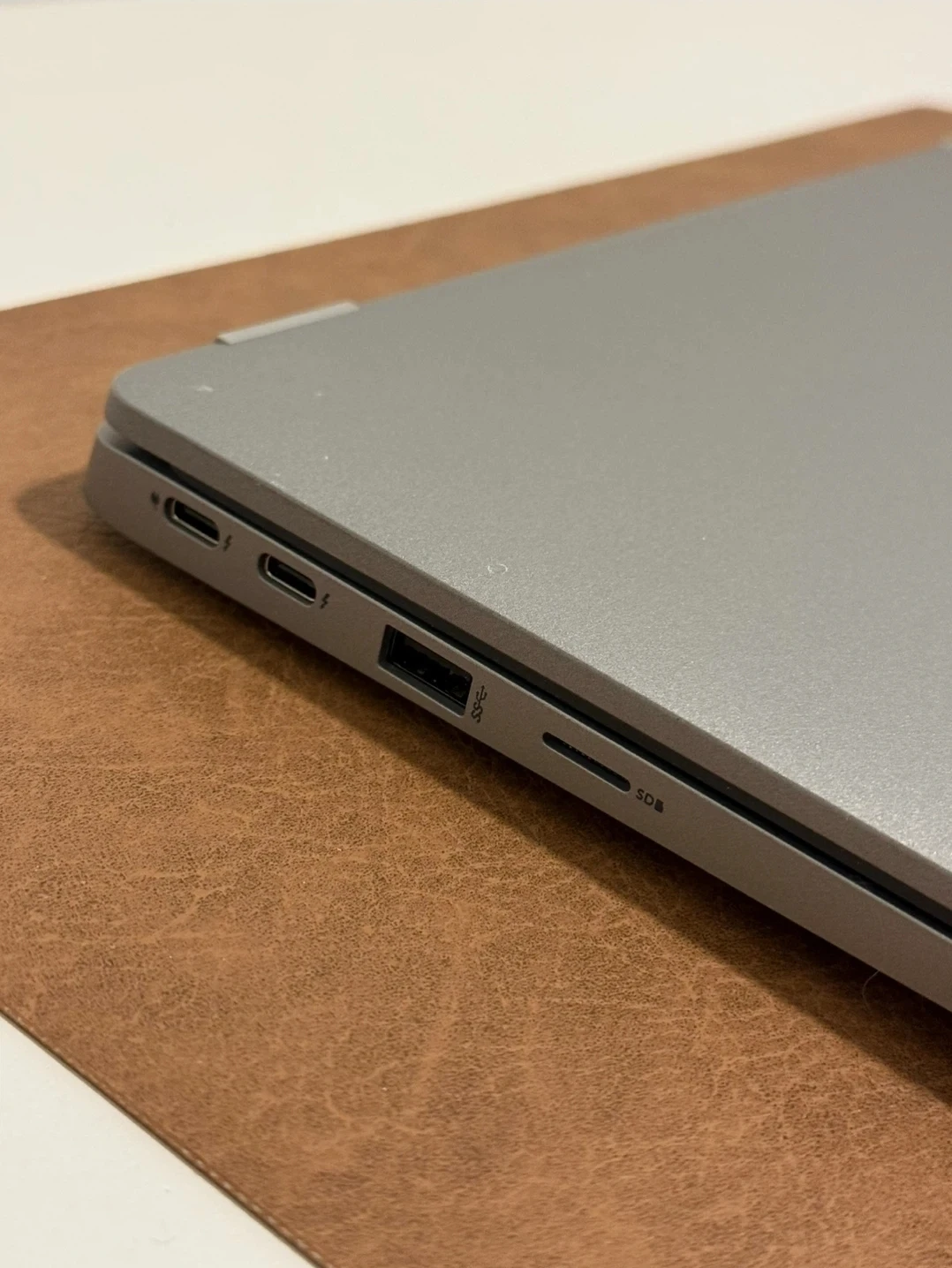 Dell Latitude 5320 2-in-1 Laptop - 256 Gb ssd - 8Gb Ram - Win 11 - photo 5
