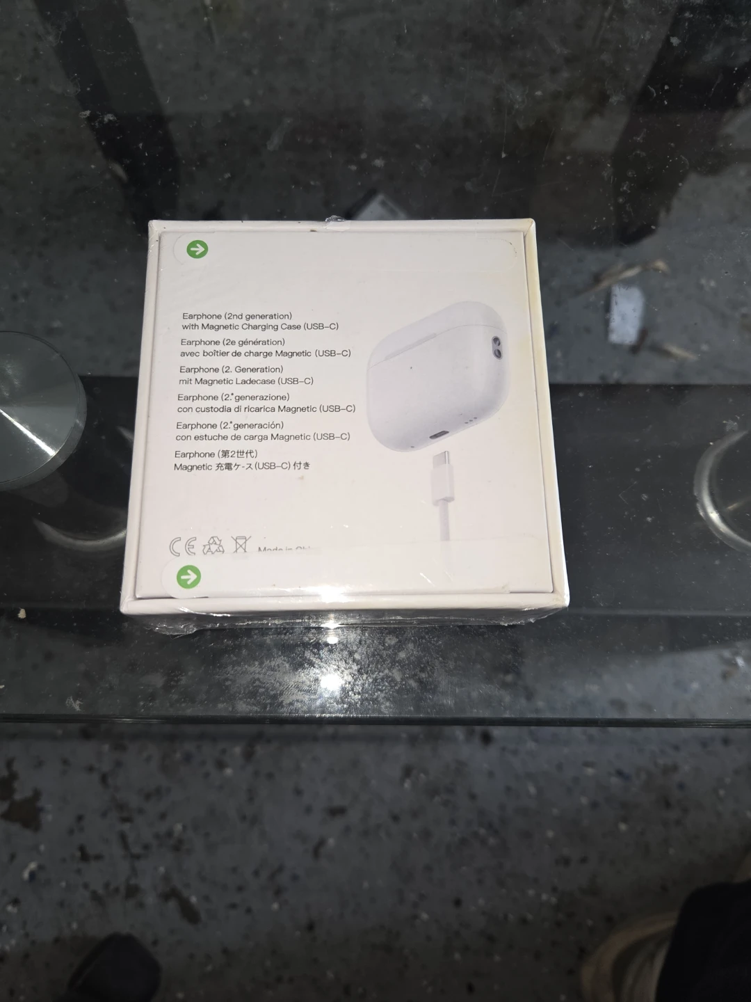 Apple AirPods Pro (2nd generation) with USB-C Charging Case - photo 2