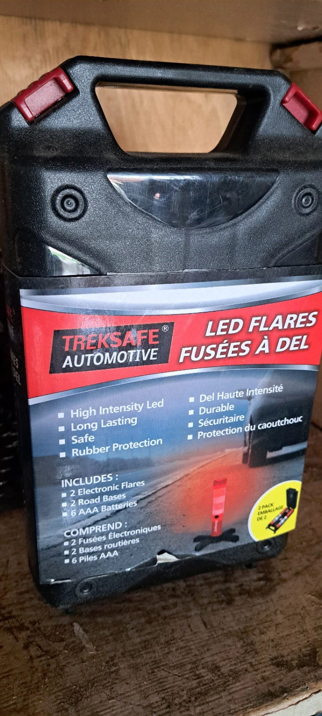 TrekSafe Automotive LED Flares (2 Pack) - photo 2