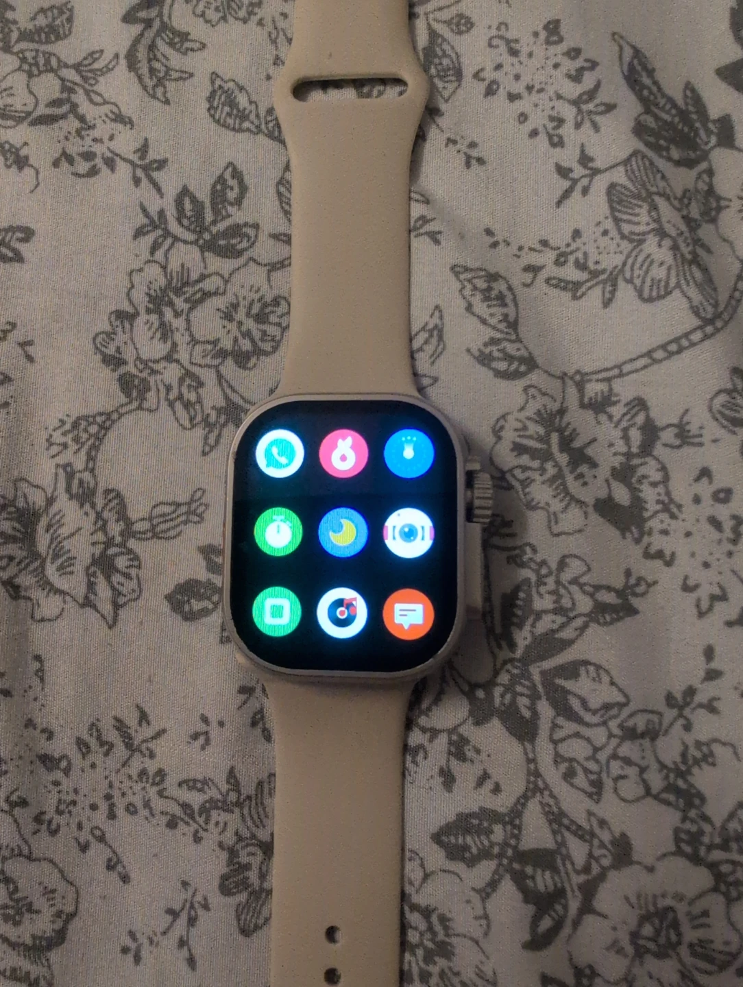 Smartwatch with Beige Band and Charger - photo 3