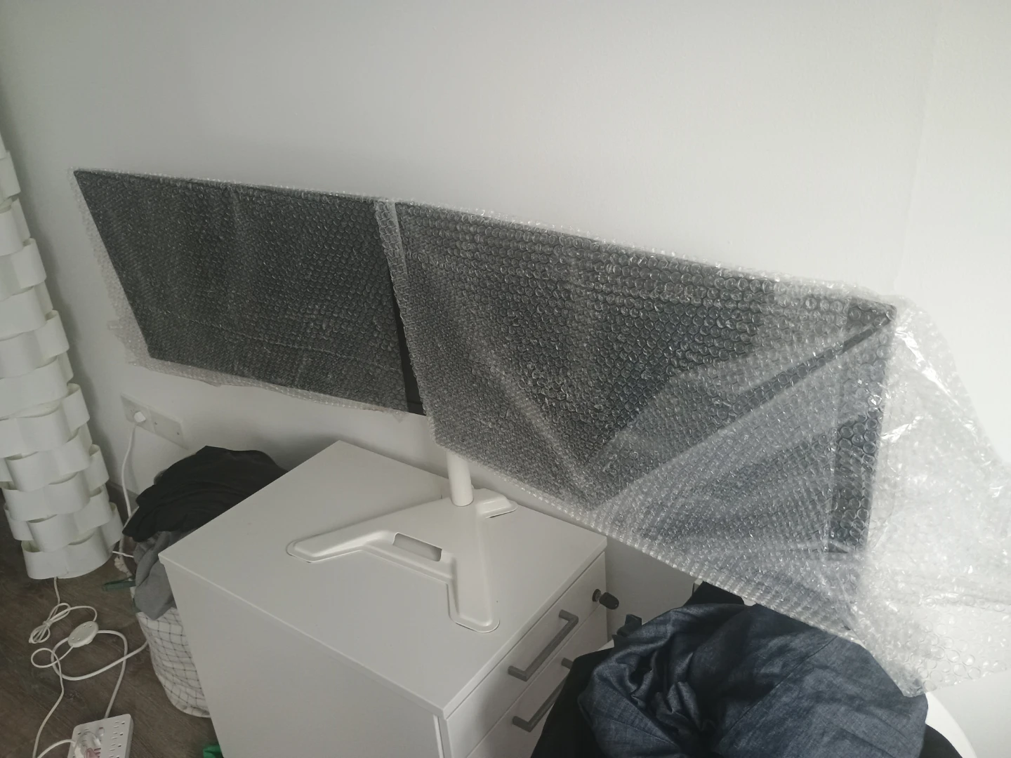 Dual 273V Philips 27" monitors with stand