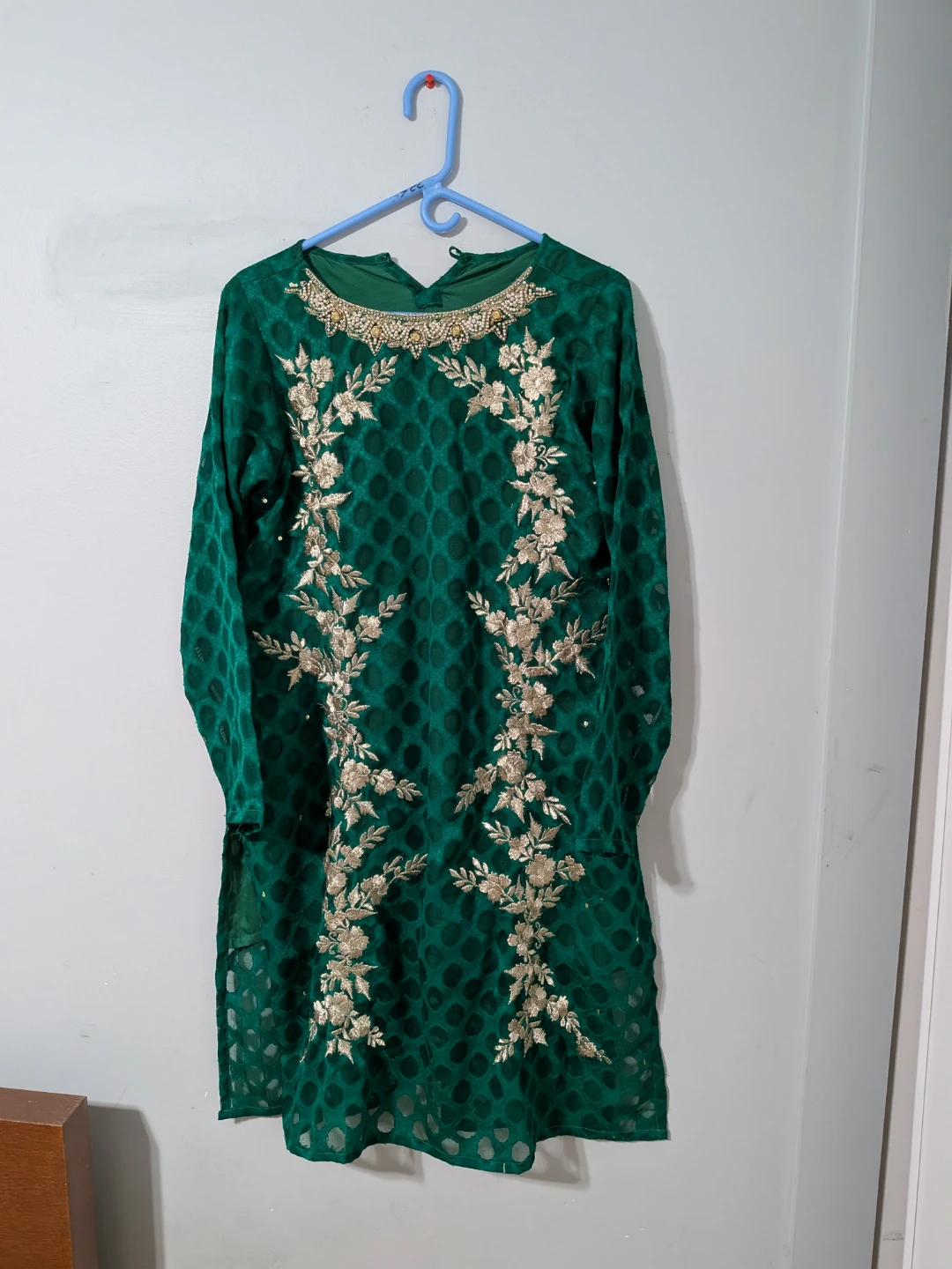 Agha noor Beejays Medium like new both for $50