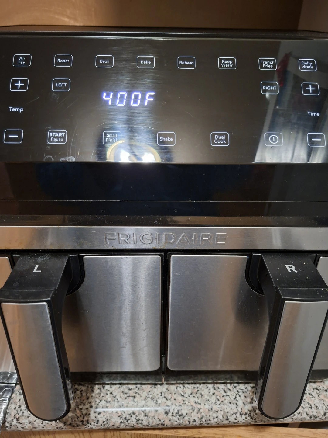 Frigidaire Dual Basket Air Fryer - photo 4