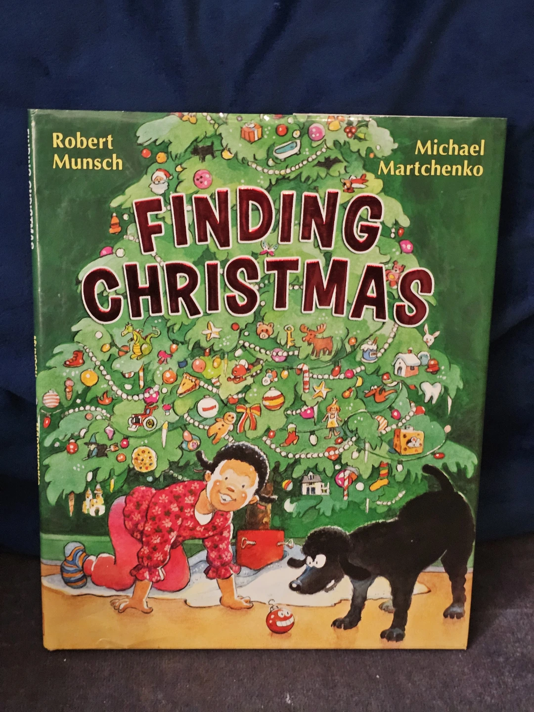Finding Christmas by Robert Munsch and Michael Martchenko