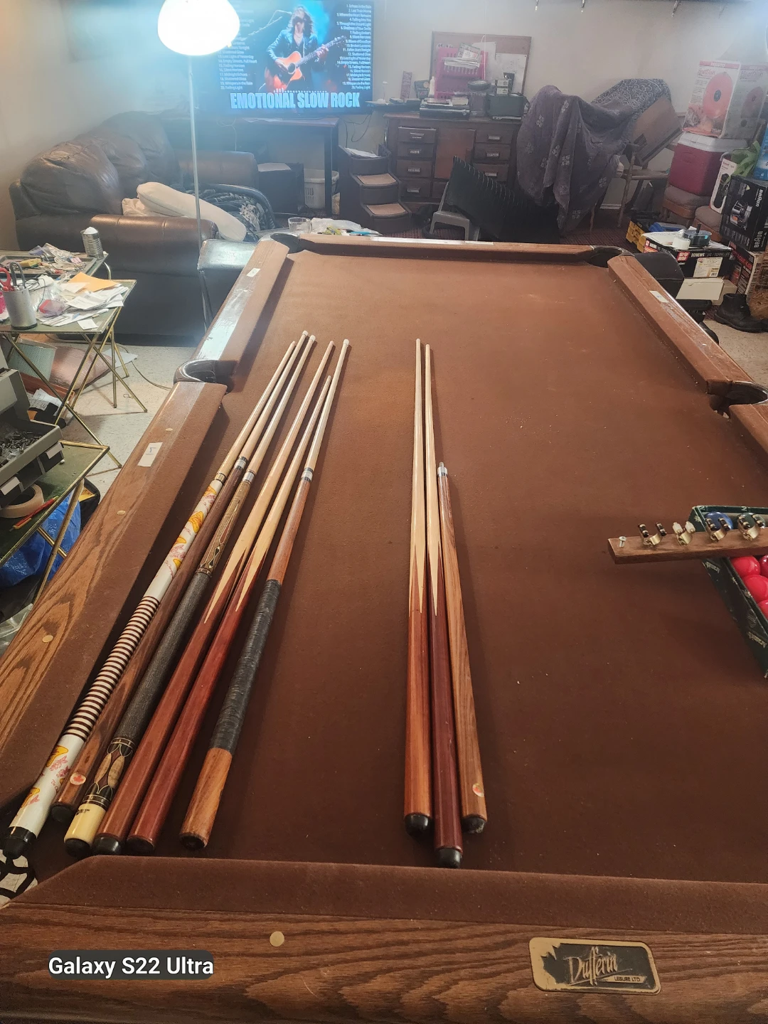 Complete Pool table, cues,balls,mounts, more. - photo 2