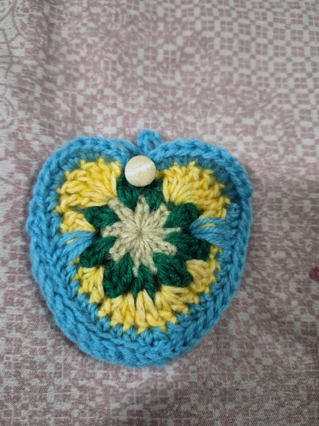 Crocheted Clam Shell Coin Pouch