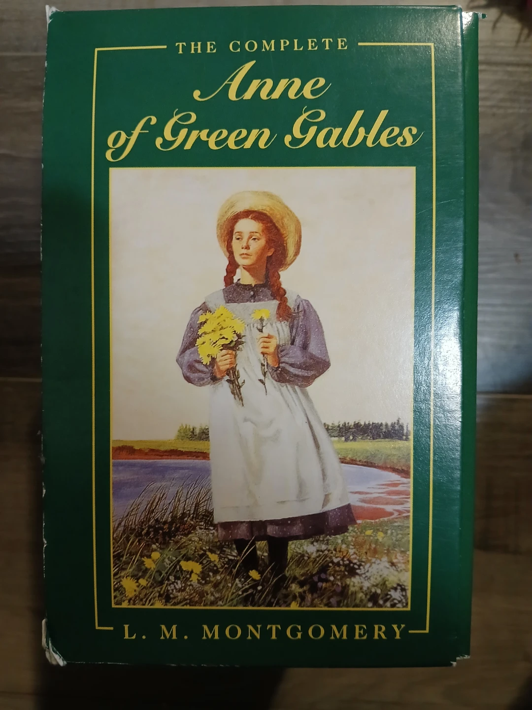 The Complete Anne of Green Gables Book Set by L.M. Montgomery - photo 2