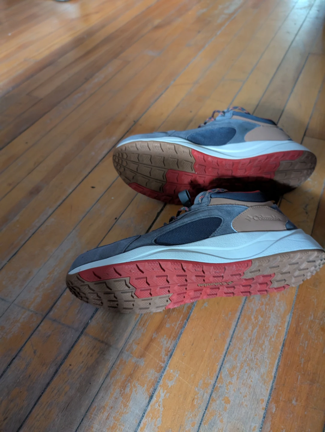 Columbia hiking shoes - photo 4