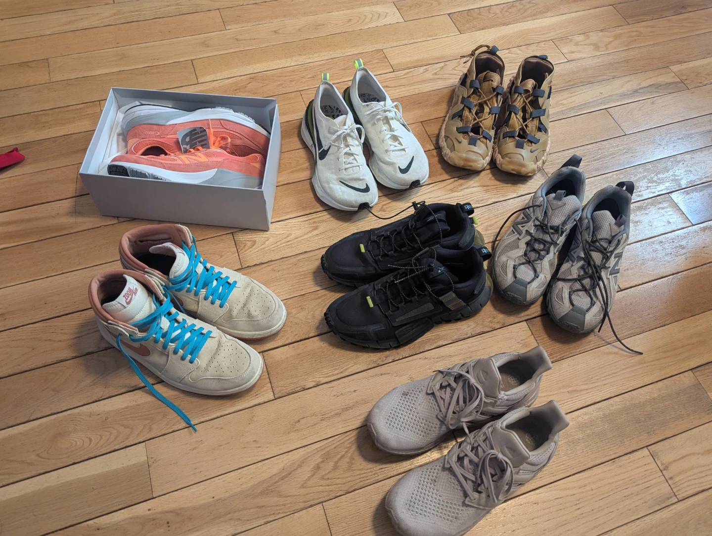 Men's New Balance & Nike Shoes