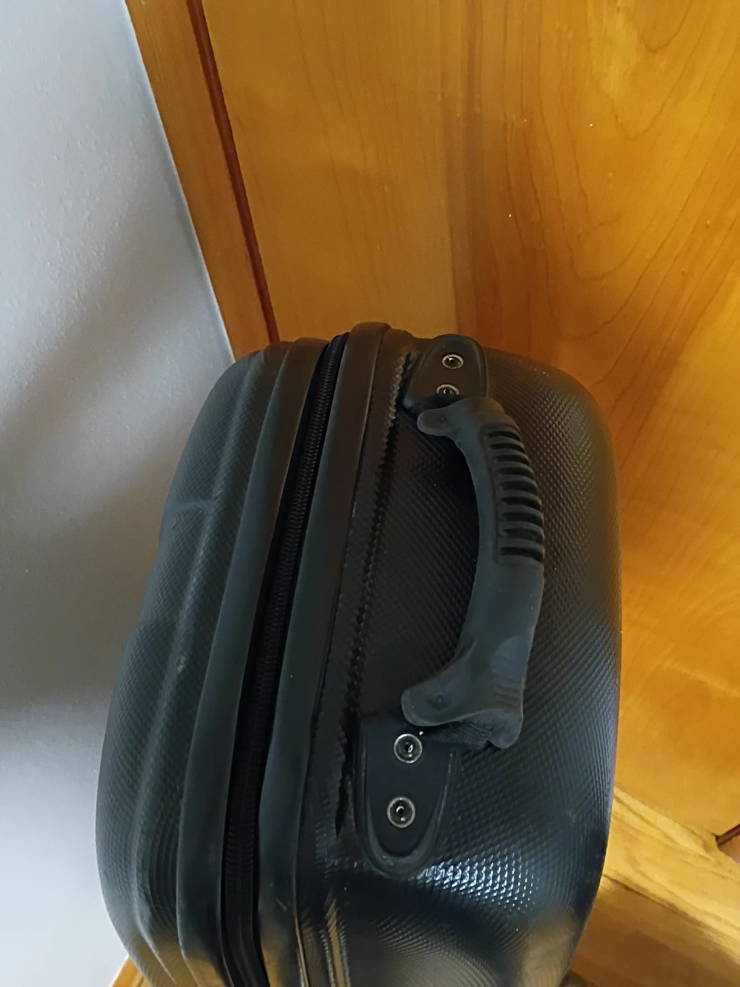 Samsonite Black Hard-Shell Luggage Case - photo 3