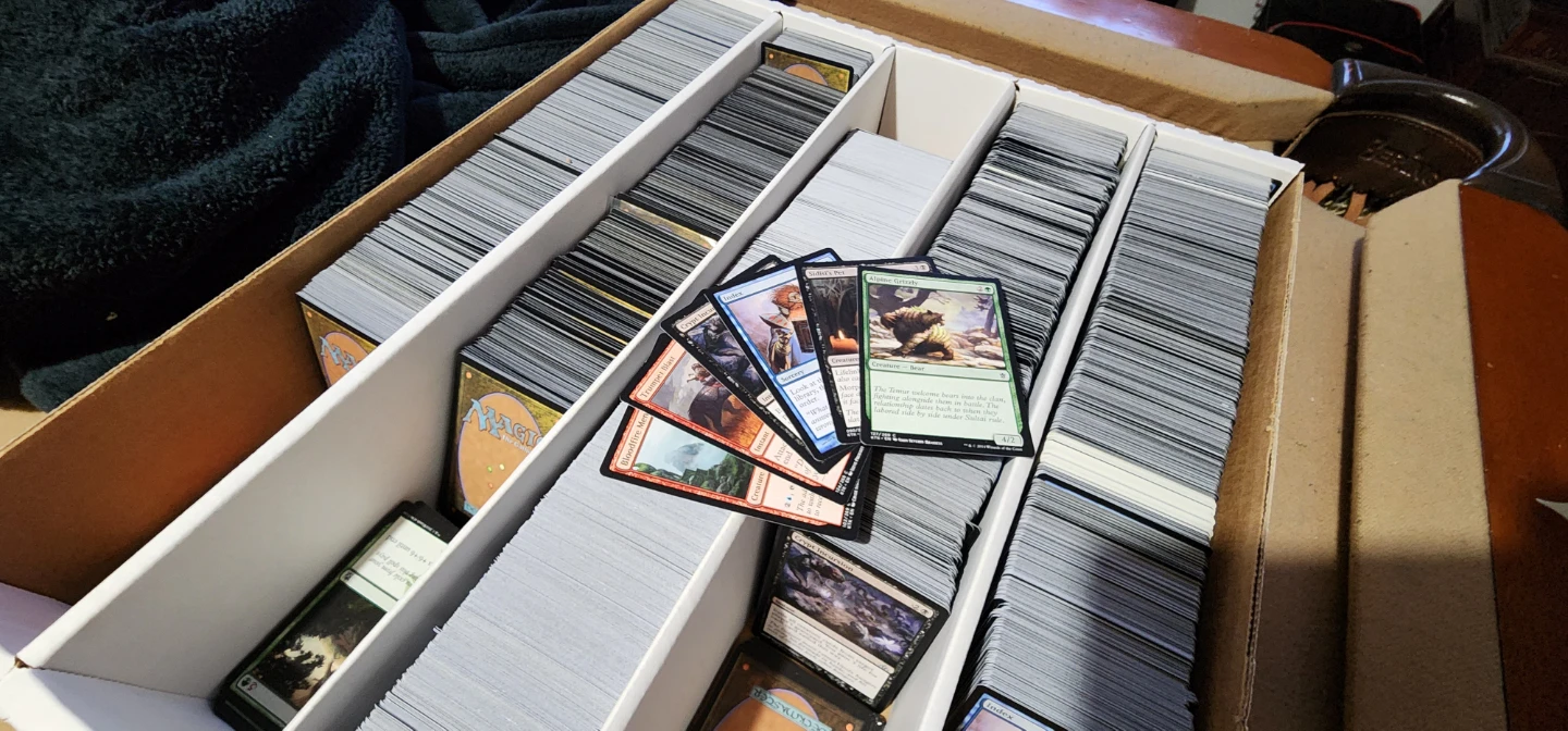 Magic The Gathering 500+ assorted common+uncommon cards.