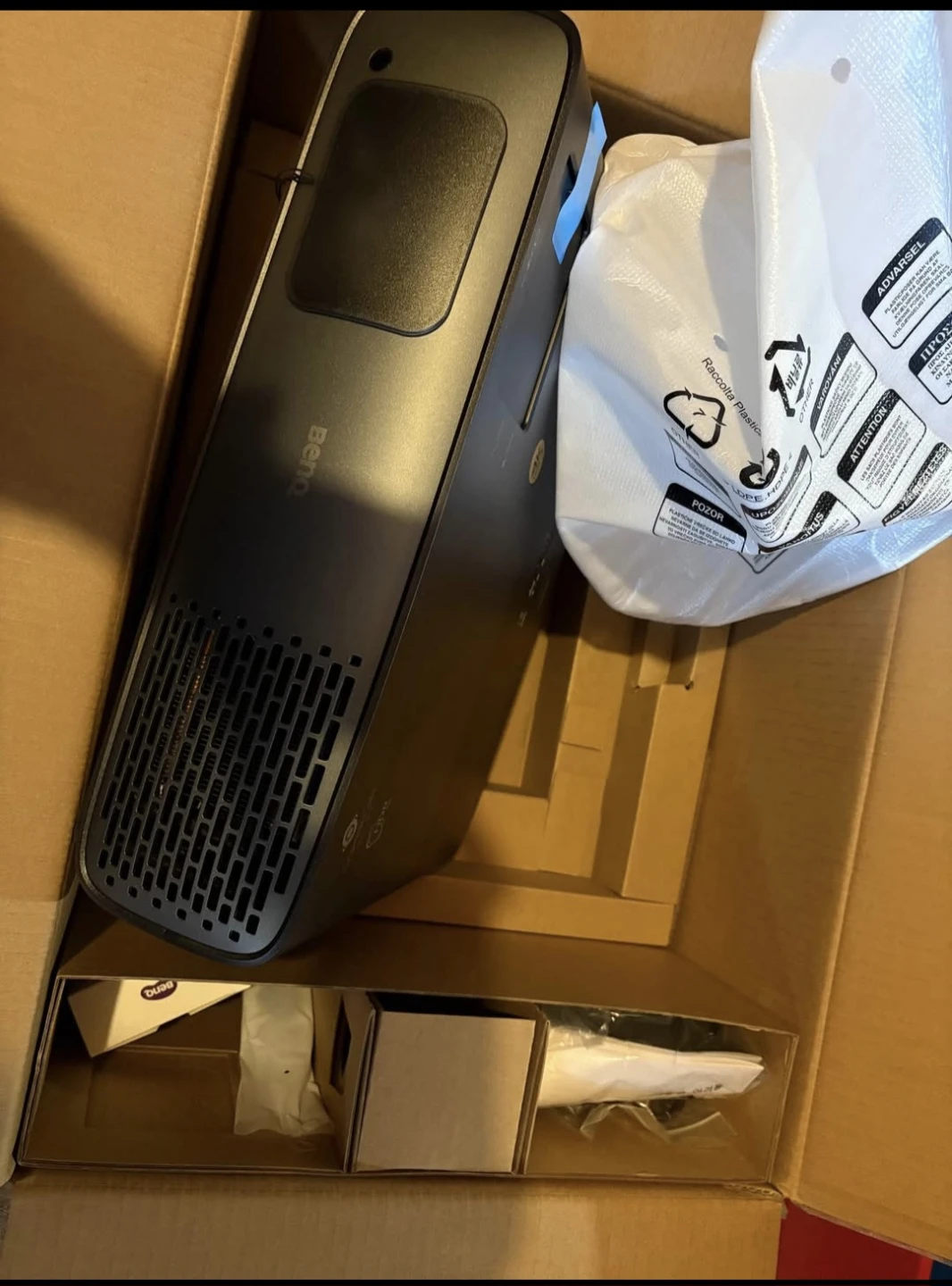 BenQ W4100i 4K HDR Smart Home Theater Projector - photo 2
