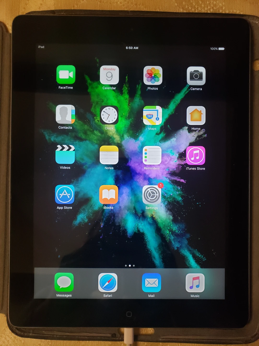 Apple iPad (Model A1458) - photo 3