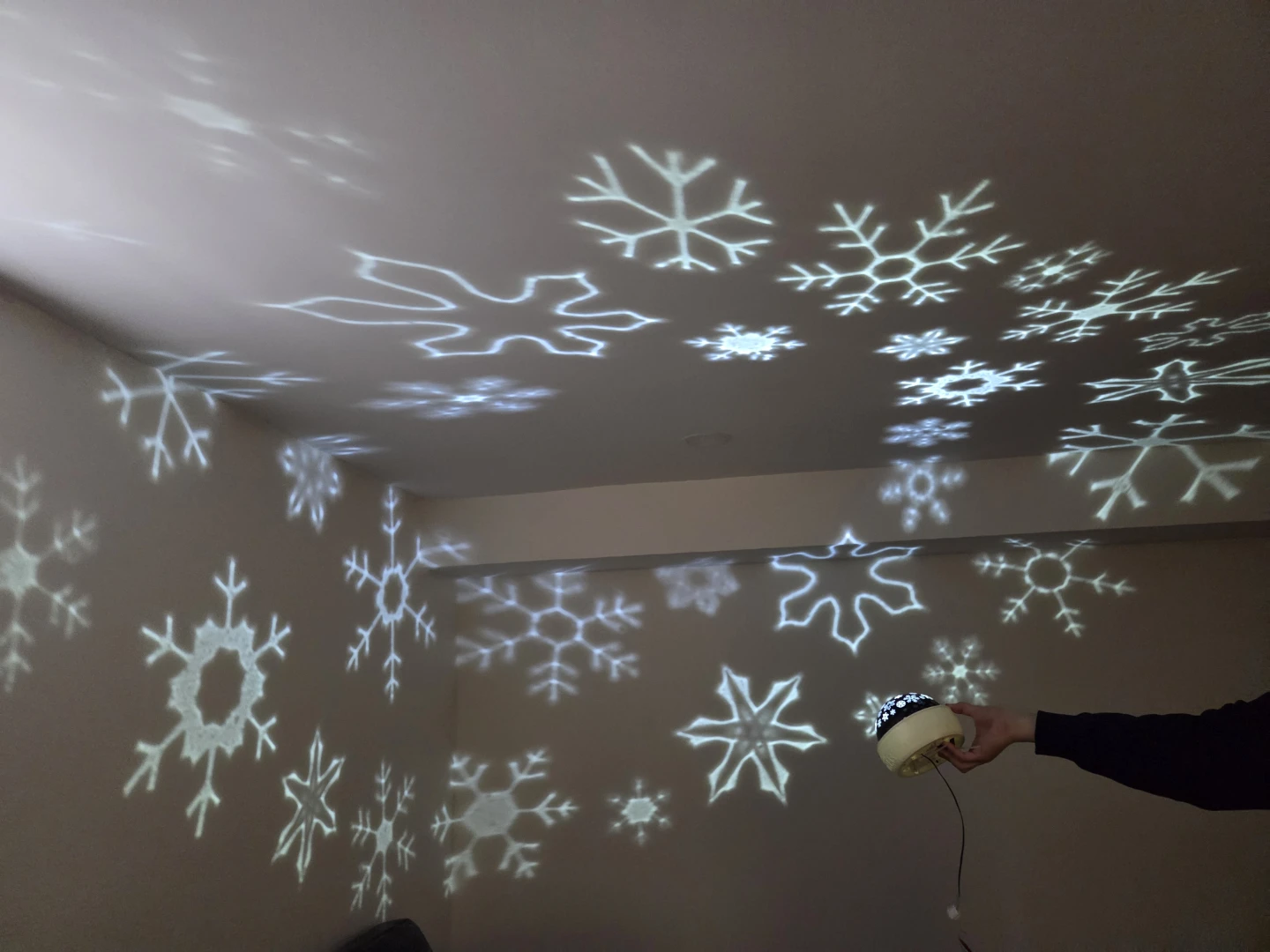 Snowflake Projector Light - photo 4