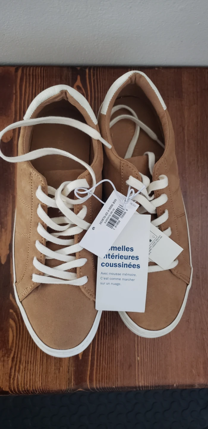 Old Navy Brown Suede Sneakers size 6 - photo 3
