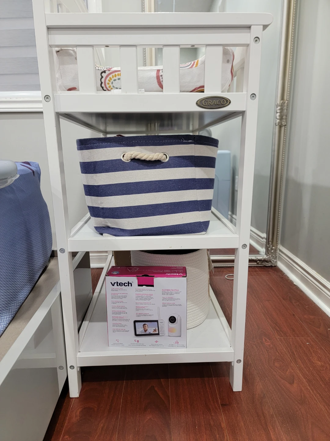 Ikea diaper changing table - photo 2