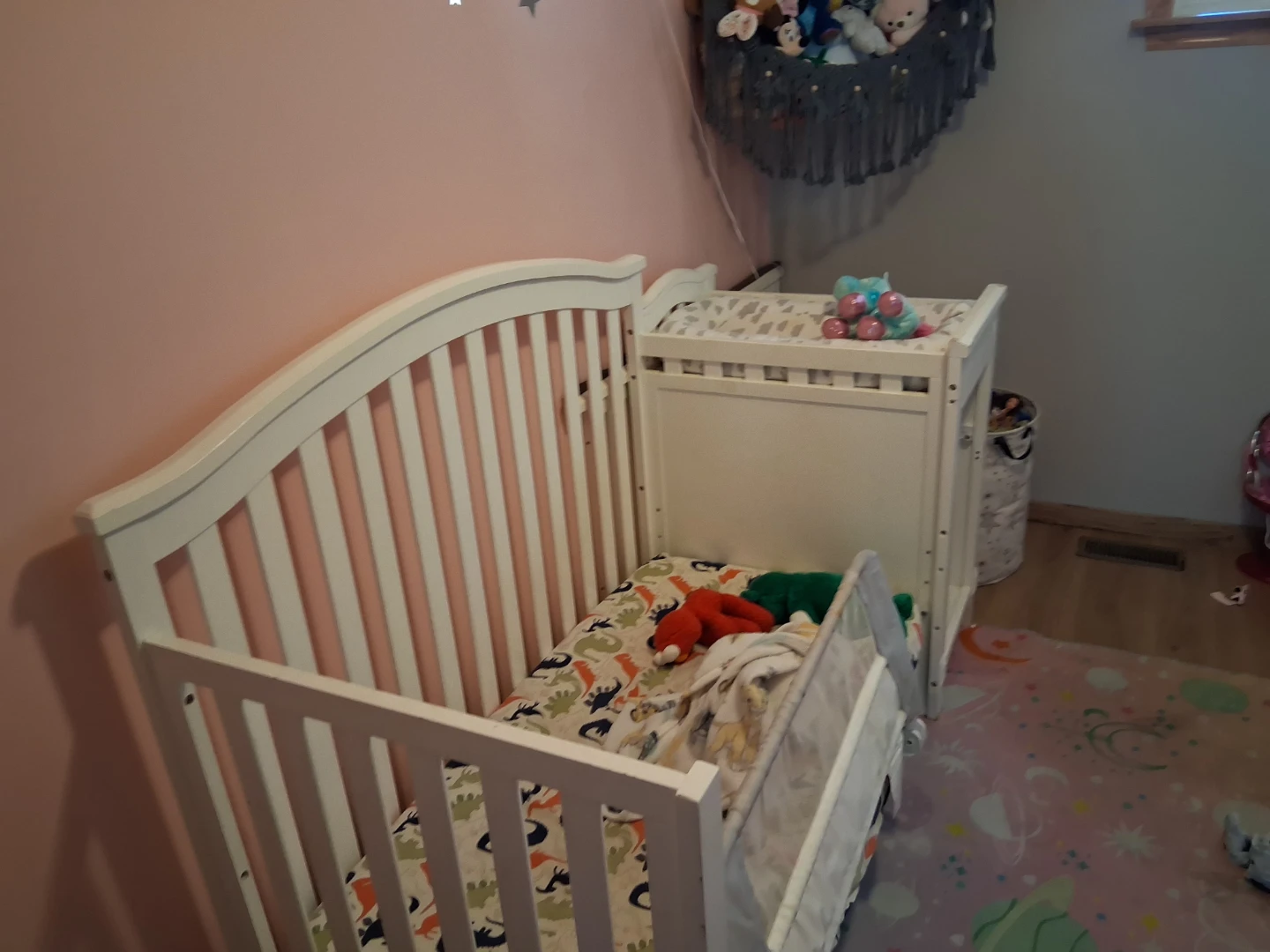 White Convertible Crib with Toddler Rail - photo 4