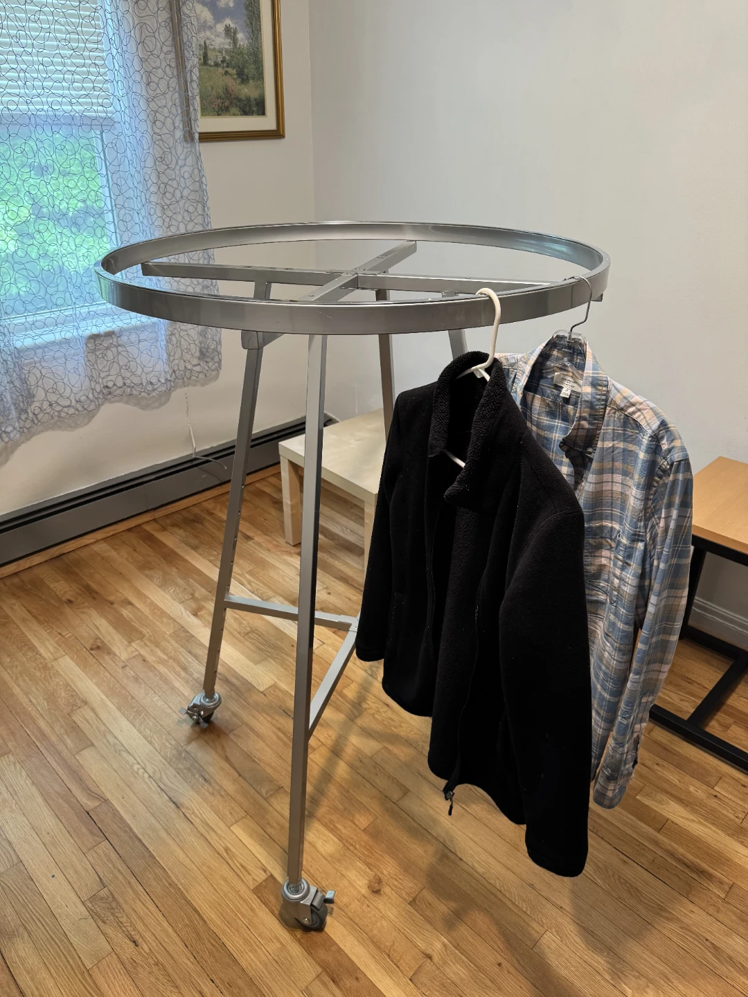 Round Garment Rack with Wheels