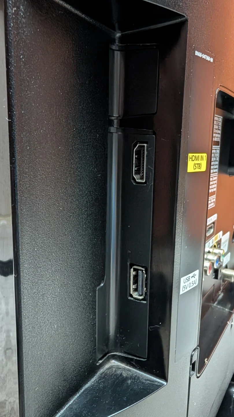 Samsung 19" HD Monitor/TV - photo 2