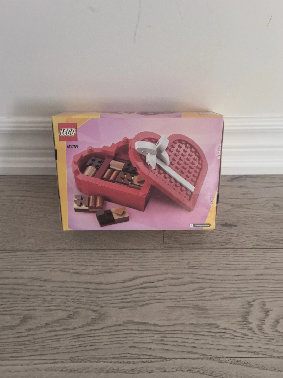LEGO Creator Heart Shaped Box 40759 - photo 2