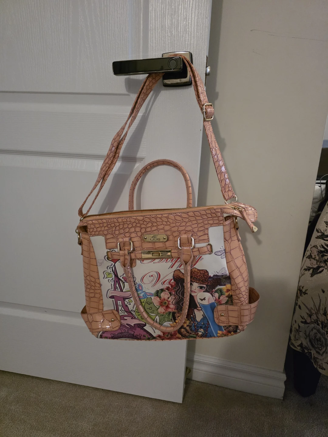 Pink Crocodile-Embossed Tote Bag with Graphic Print - photo 2