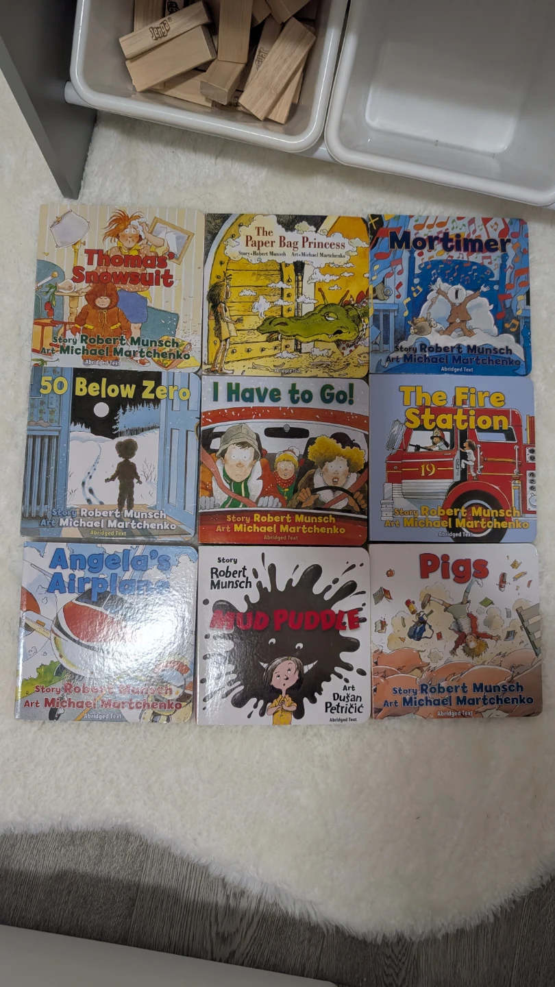 Robert Munsch Children's Books (Set of 9)