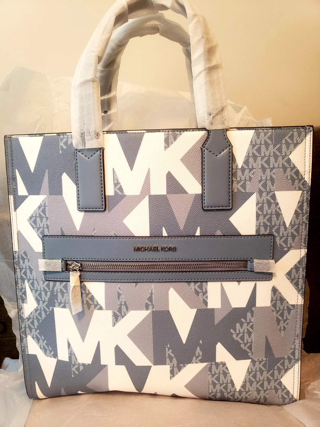 Michael Kors Kenly Tote Bag BNWT - photo 2