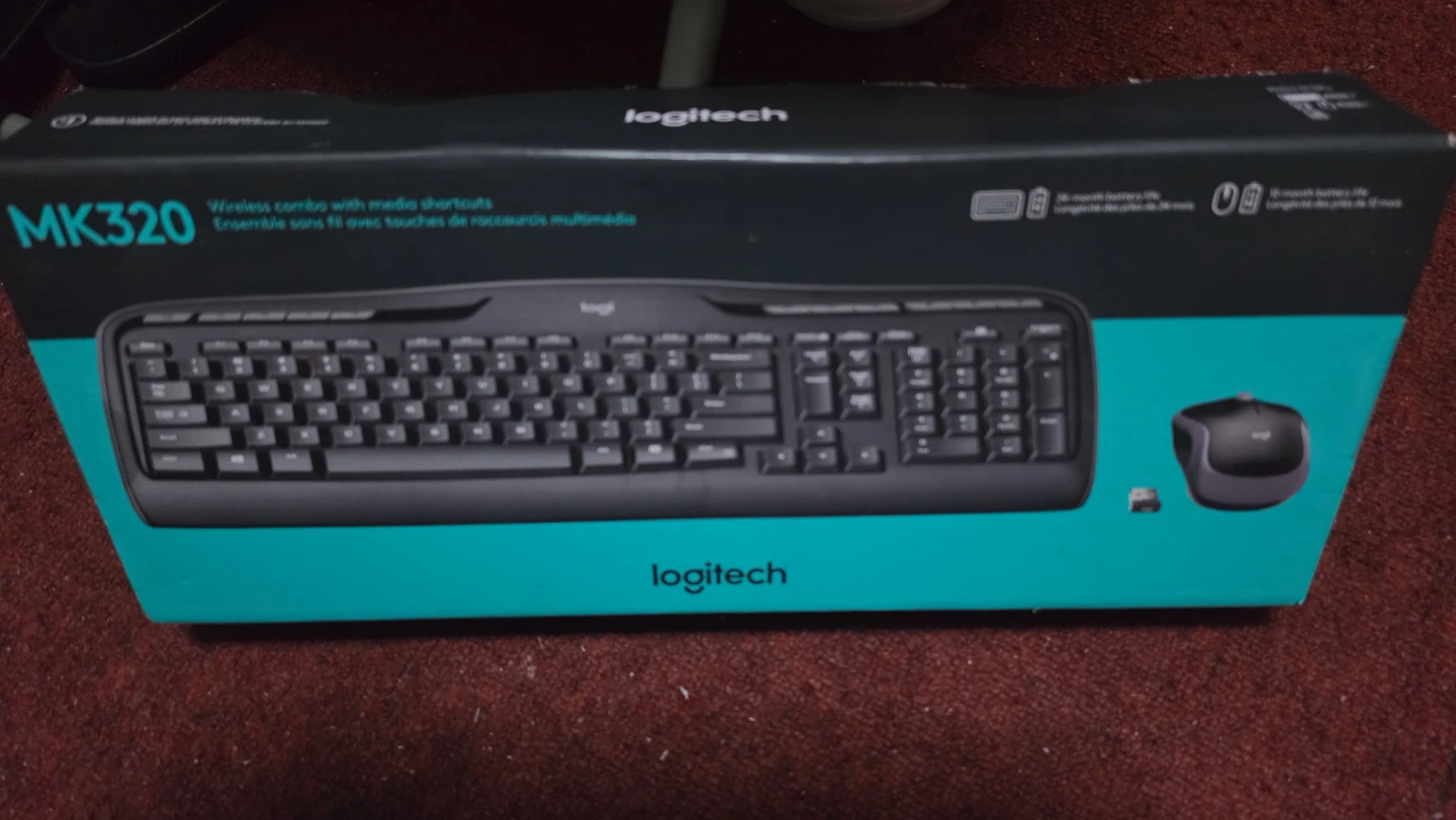 Logitech MK320 Wireless Keyboard and Mouse Combo - photo 2