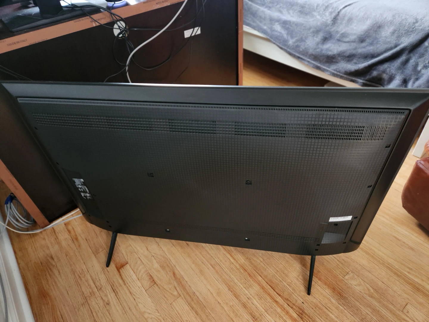 TCL 50" Smart TV - photo 2