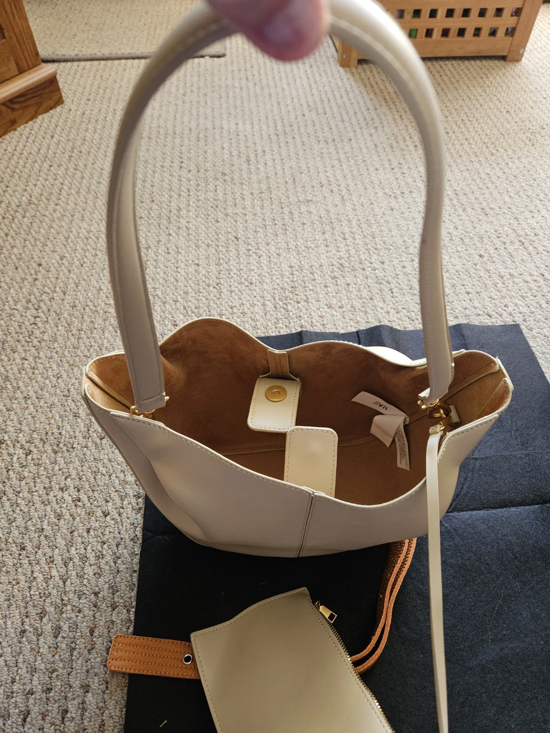 NEW Zara Beige Shoulder Bag with Pouch - photo 5
