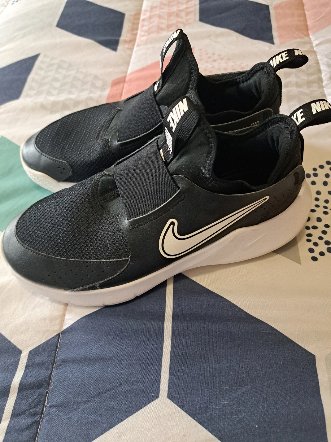 Nike Flex Runner 3 Youth Shoes Black US 5.5Y - photo 2