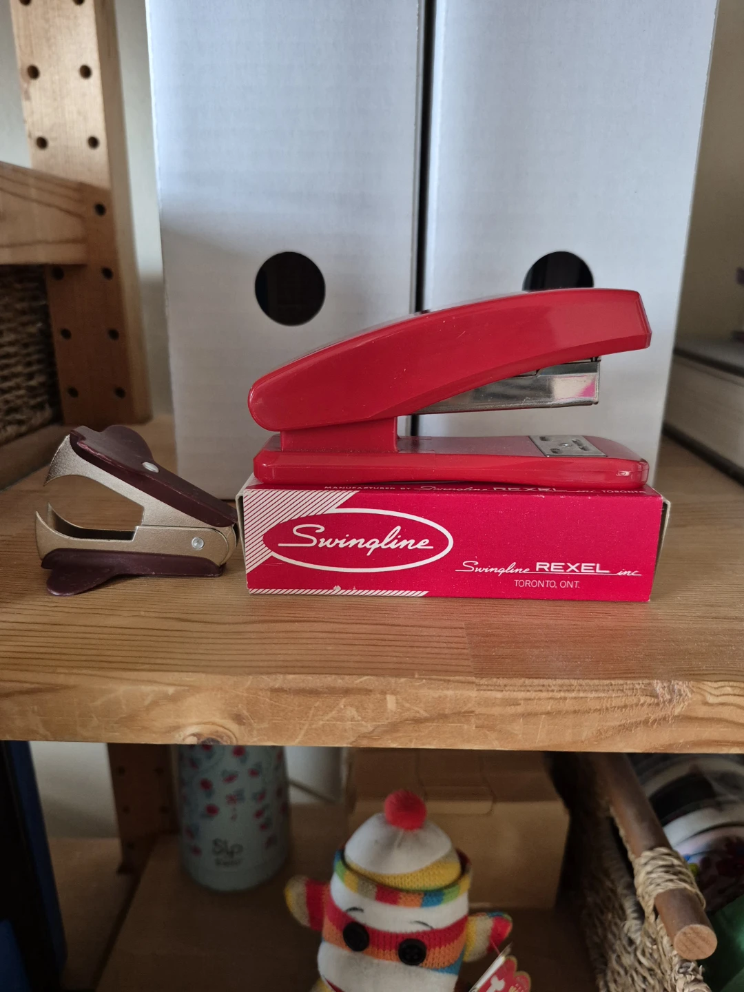 Stapler ➕ Full Box Staples ➕ Staple Remover