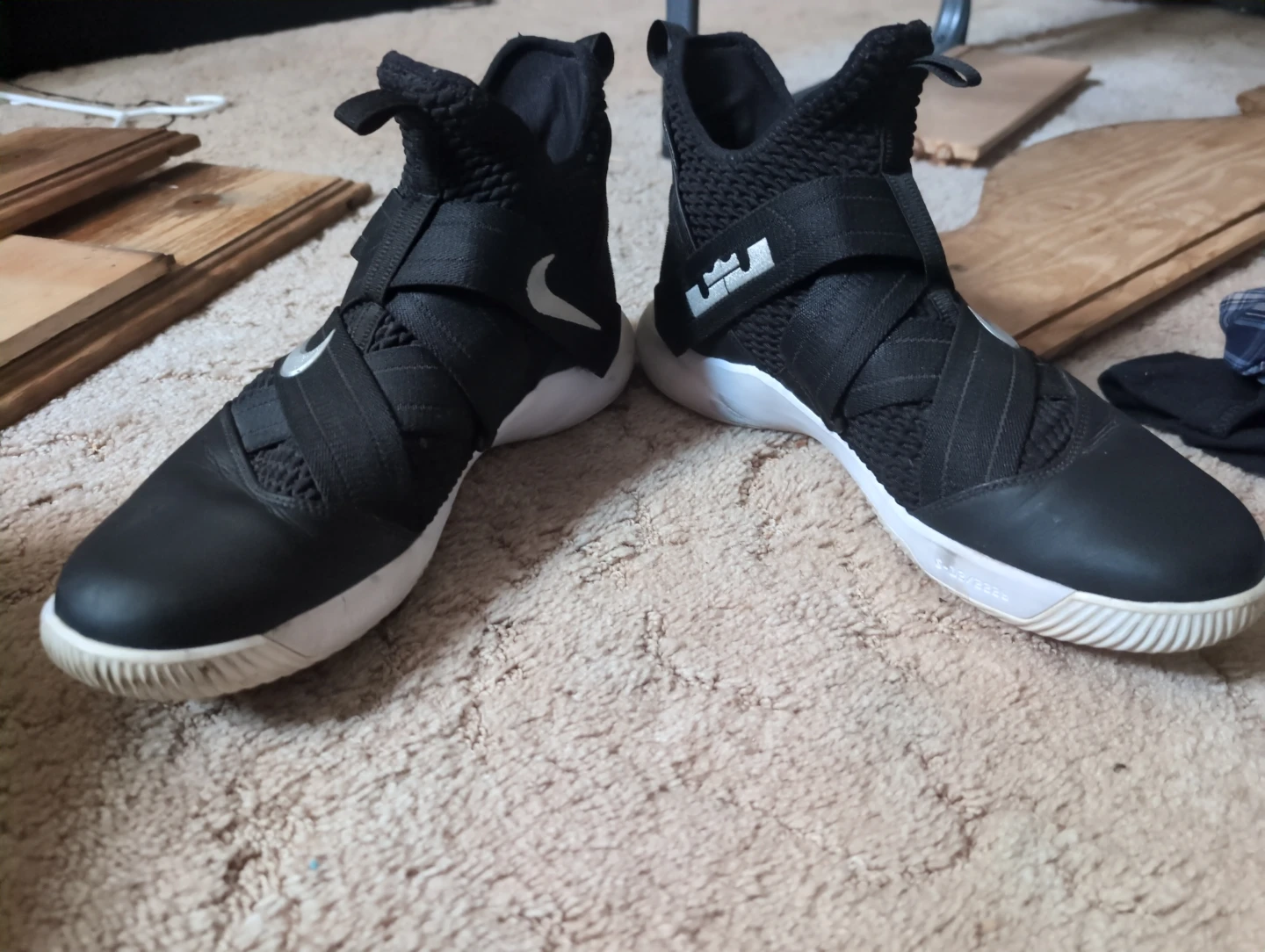Nike LeBron Soldier 12 Basketball Shoes Size 12 - photo 2