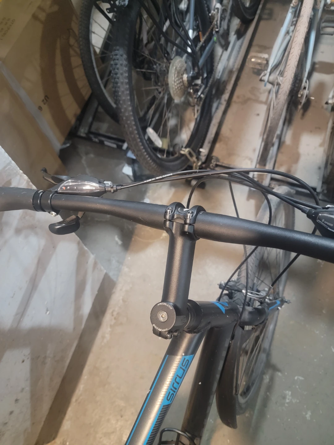 Specialized Sirrus Hybrid Bike - photo 3