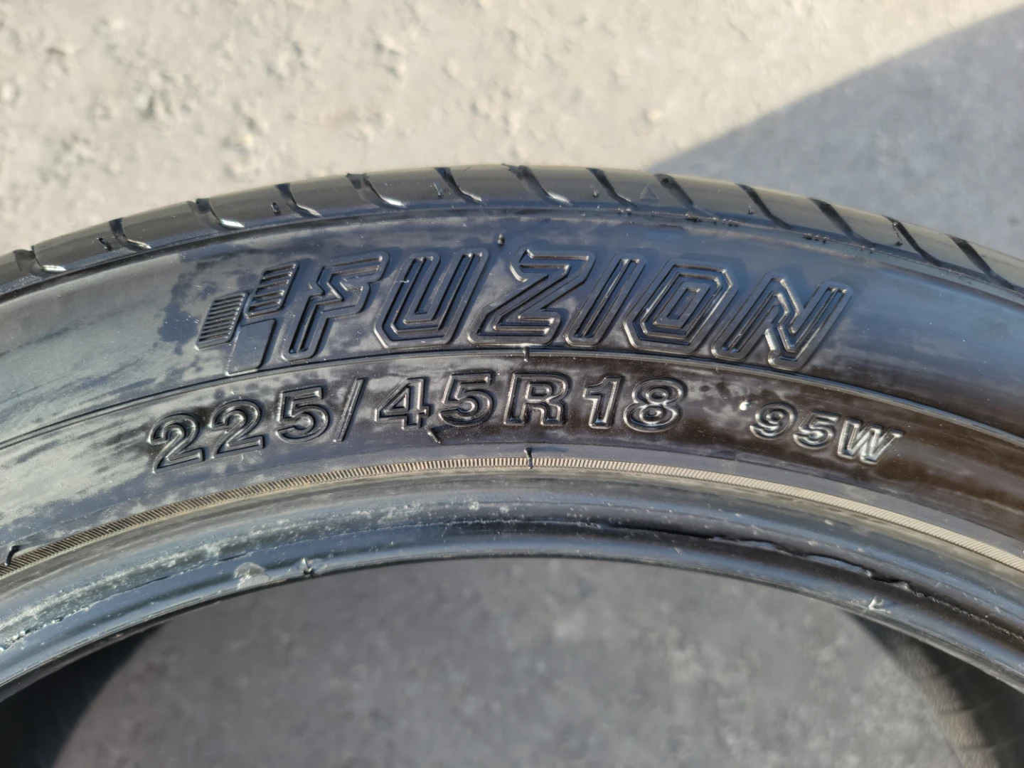Fuzion 225/45R18 95W Tires - photo 2