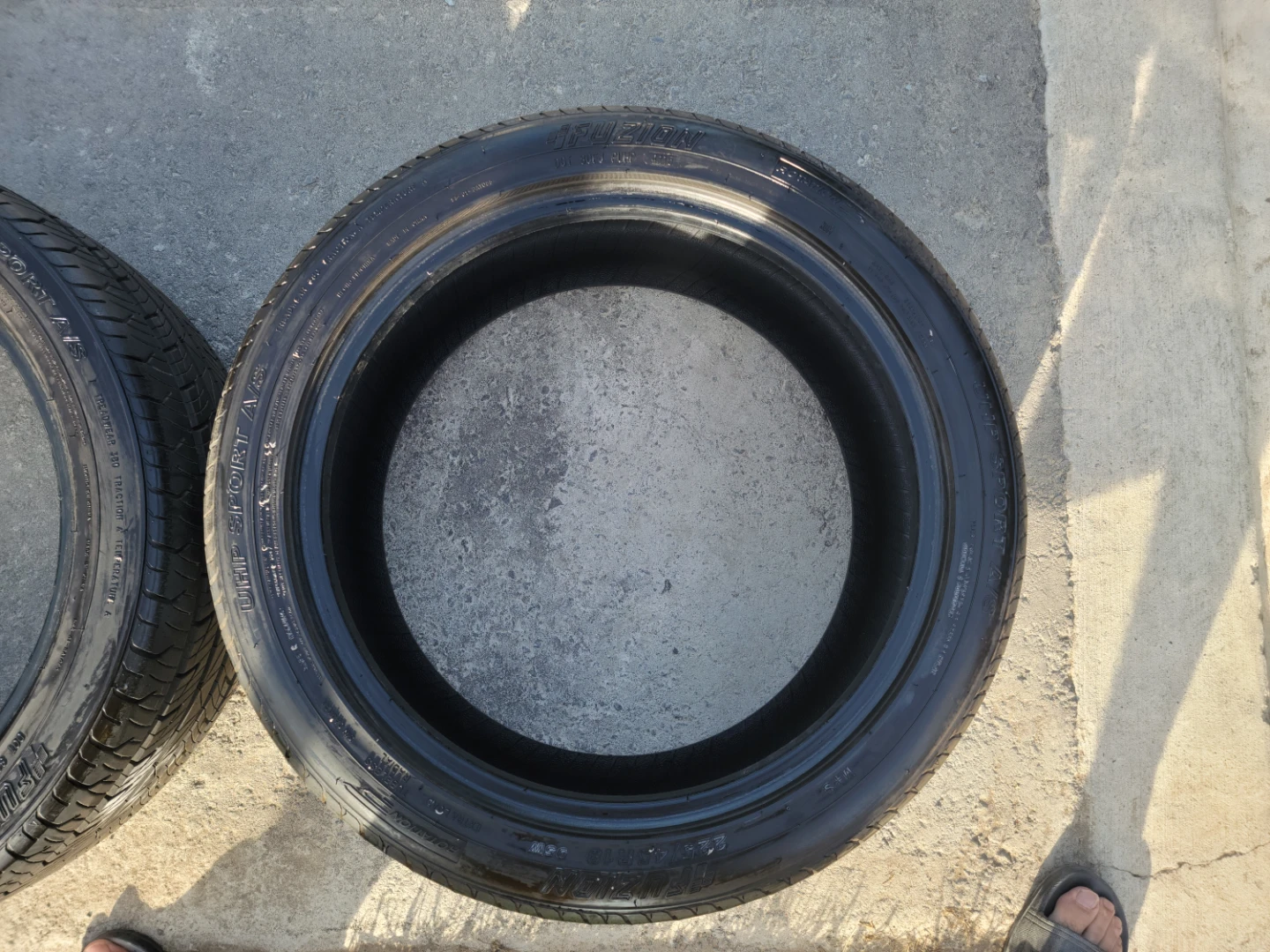 Fuzion 225/45R18 95W Tires - photo 4