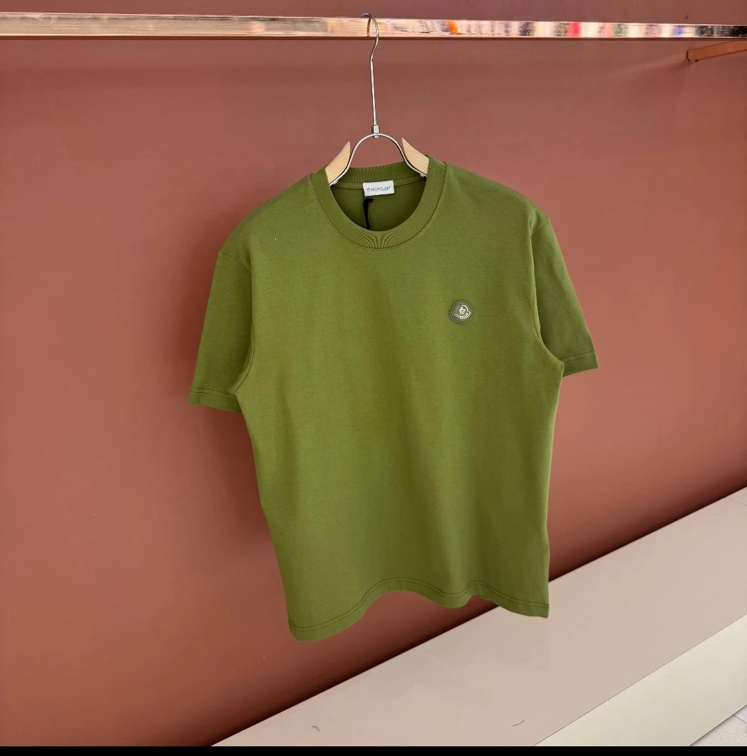 Moncler Men's Green T-Shirt Size M