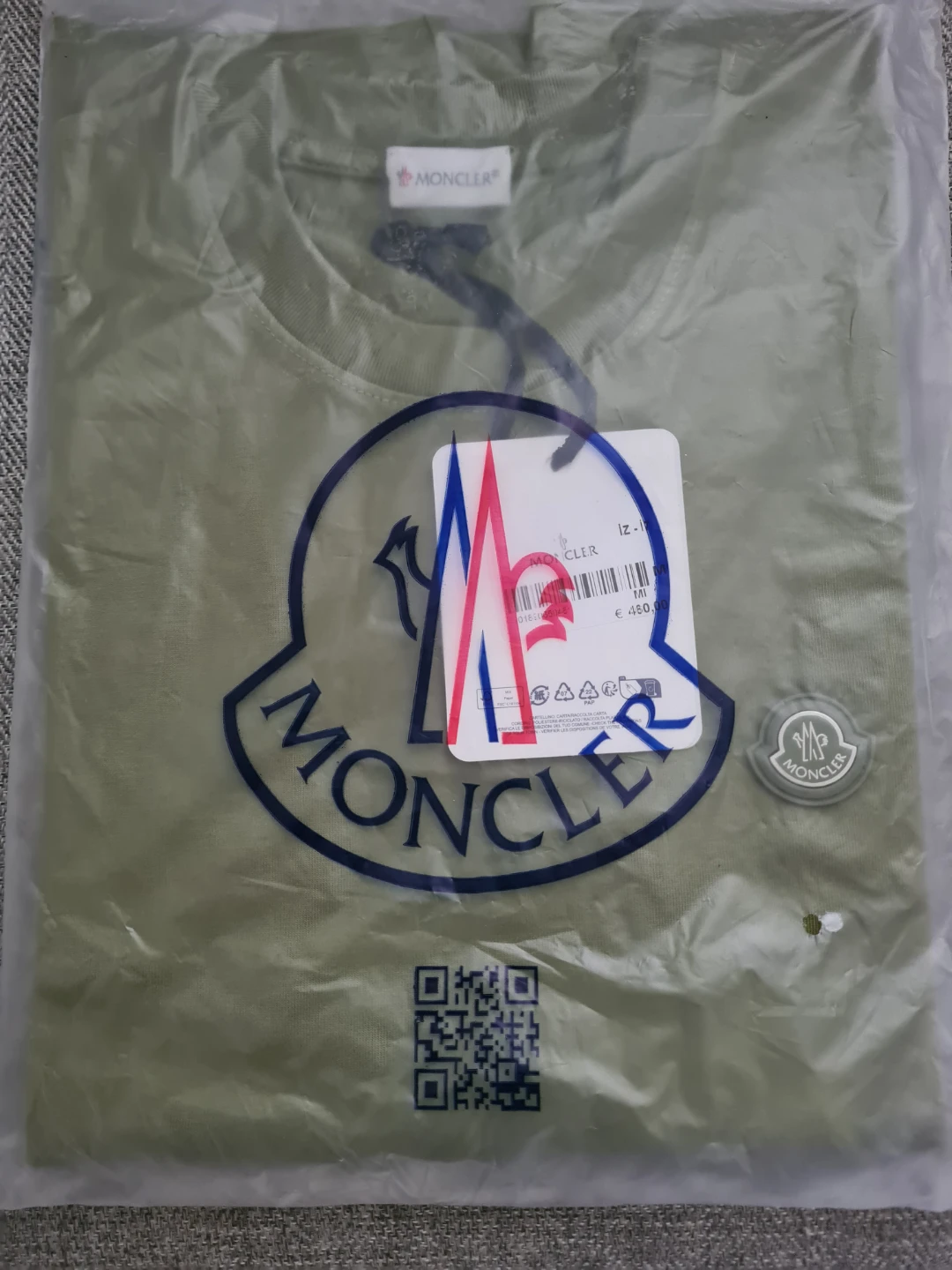 Moncler Men's Green T-Shirt Size M - photo 4